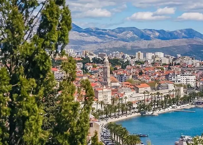 La Fortuna Luxury Apartment